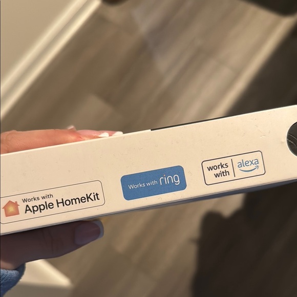 Level Bolt Invisible Smart Lock - Picture 4 of 9